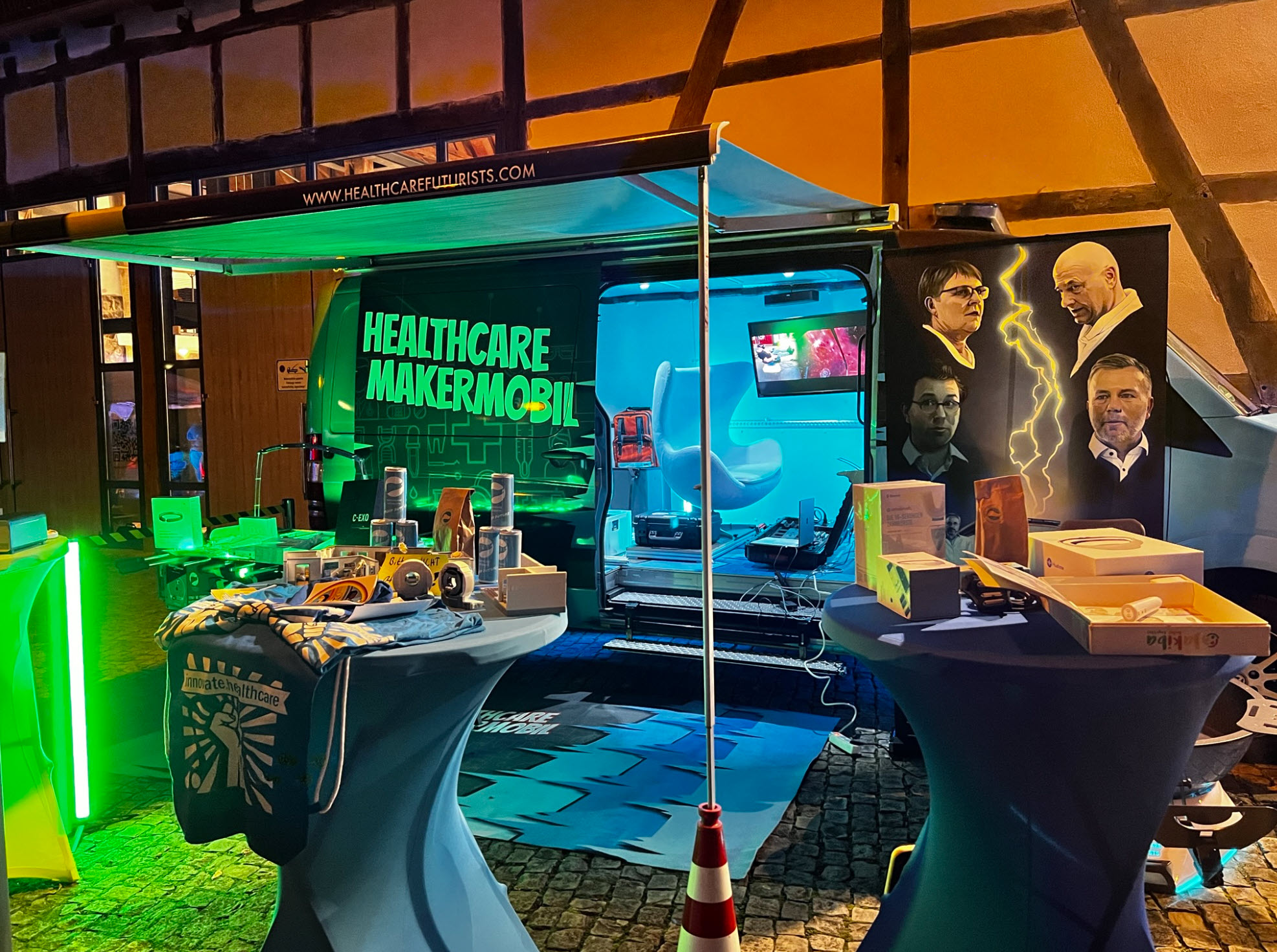 HealthCare MakerMobil Setup at Night